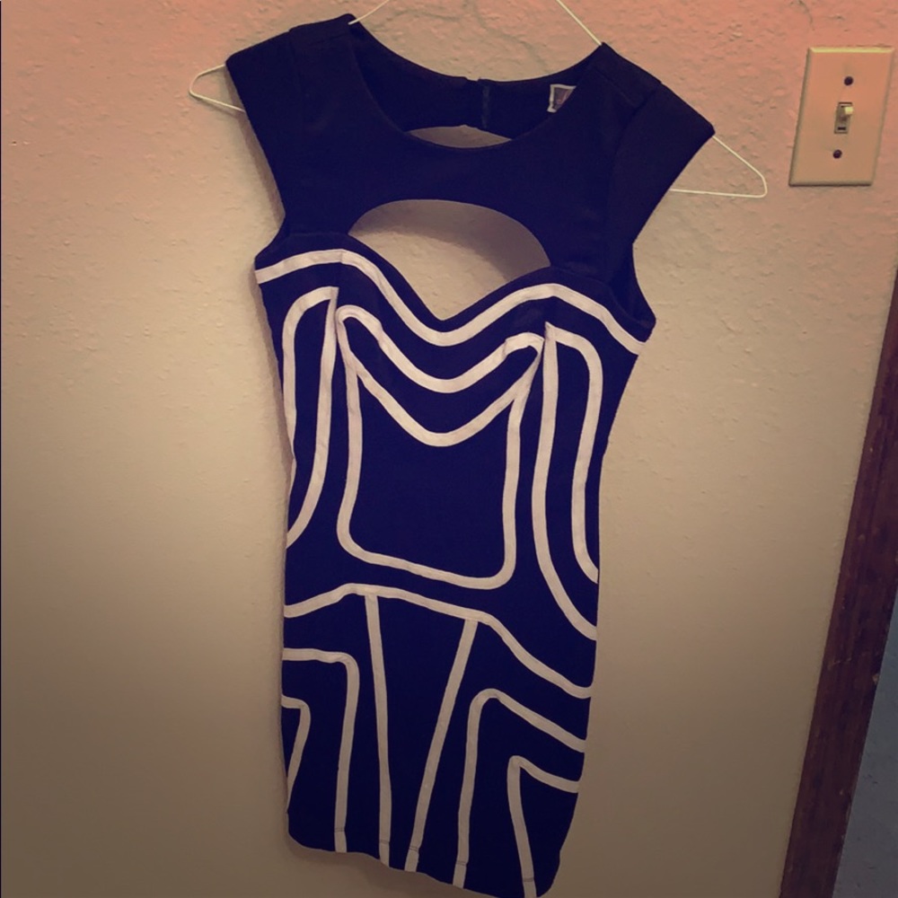 Black and white mini dress!